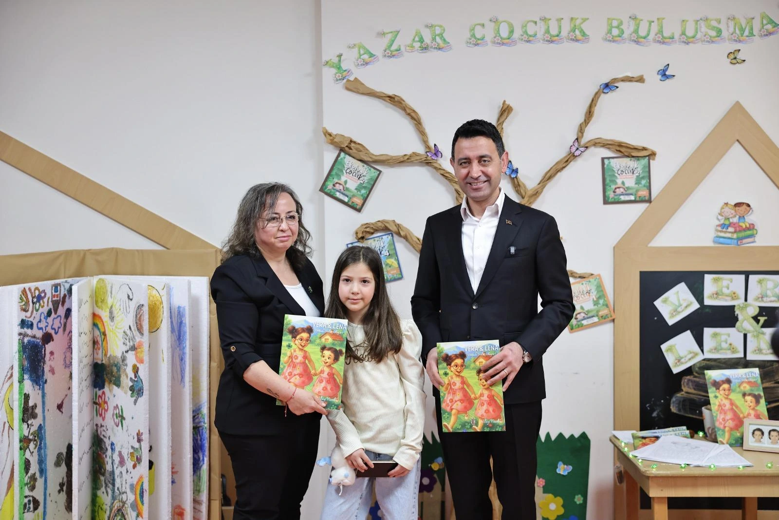 Ä°zmir Depreminin Mucizesi Ayda ile EvlatlarÄ±nÄ± Kaybeden Anne Ãocuklara Depremi AnlattÄ± (1)-1772626540790.webp